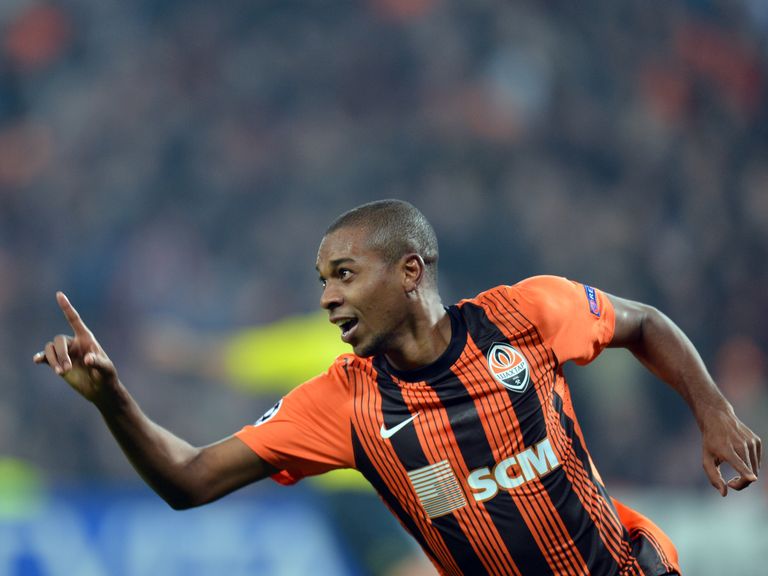Fernandinho: Manchester City move