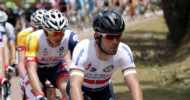 Mark Cavendish was unhappy about late chaos on first stage of Tour de France