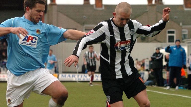 Andy Parkinson (r): His penalty put Prestatyn through