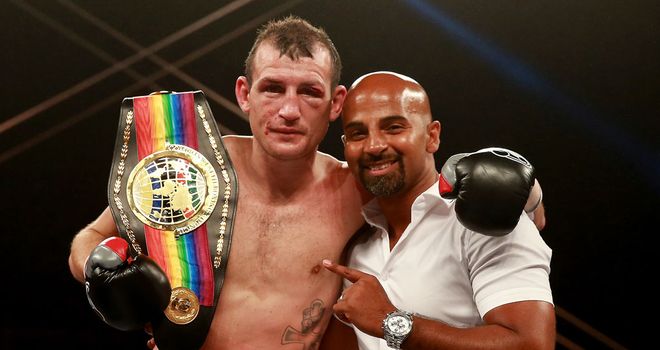 Derry Mathews: Has plenty of big fight experience