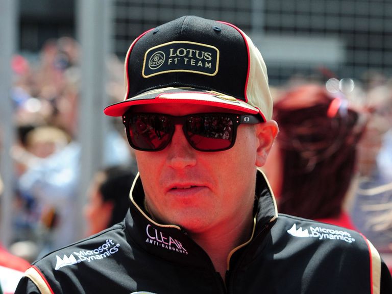 Kimi Raikkonen: Ferrari move still a possibility