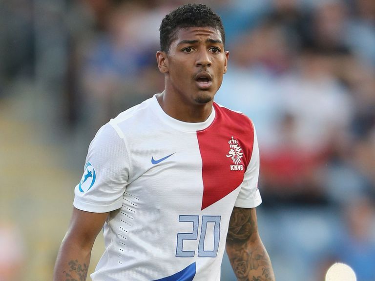 Patrick van Aanholt: Own goal