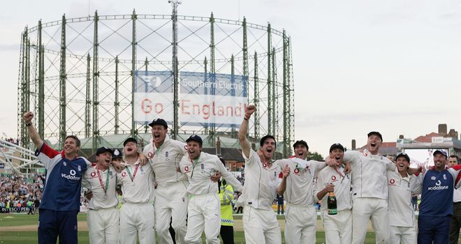 England celebrate regaining the Ashes at The Oval in 2005