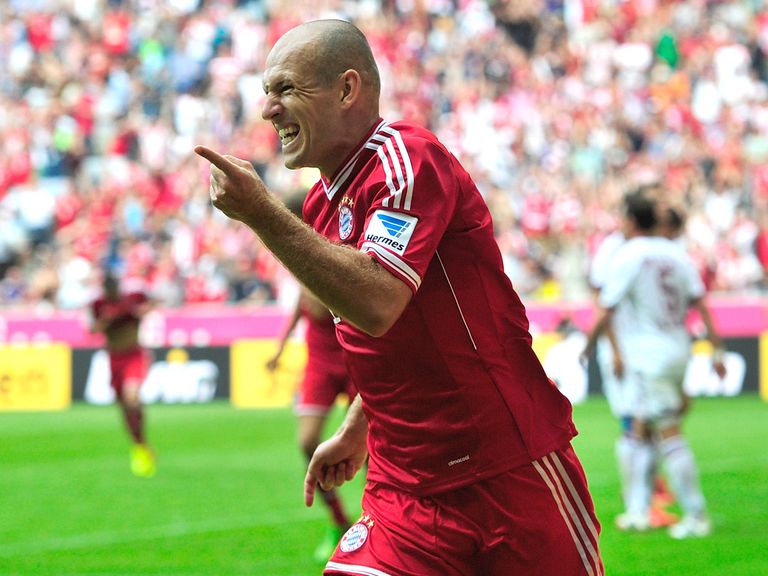 Arjen Robben: Wait for new contract