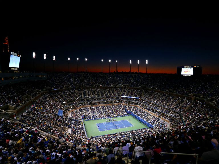 http://e1.365dm.com/13/08/768x576/arthur-ashe-stadium-flushing-meadows-us-open_2987524.jpg?20130815134223