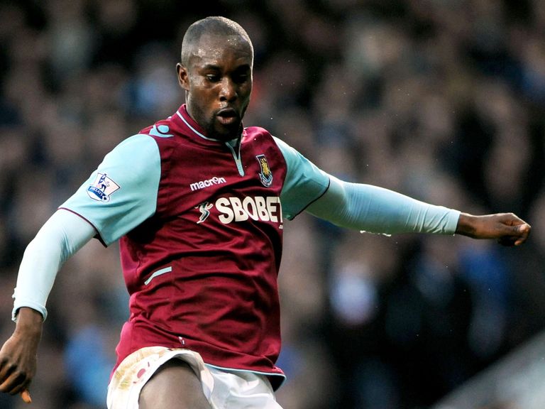Carlton Cole: Set to sign West Ham deal