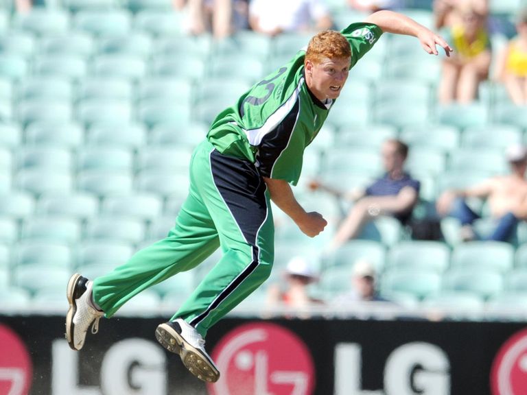 Kevin O'Brien: Three-match deal with Surrey