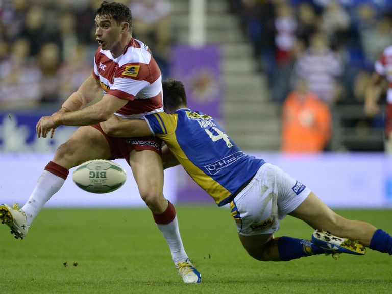 Matty Smith (red)L Keen to cap a superb year
