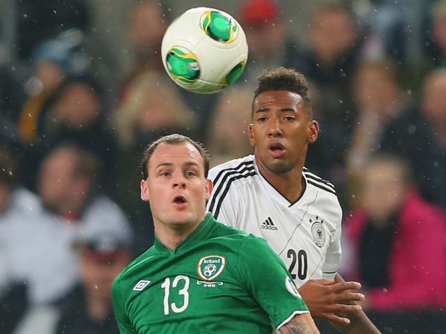 Eyes on the ball from Stokes and Boateng.