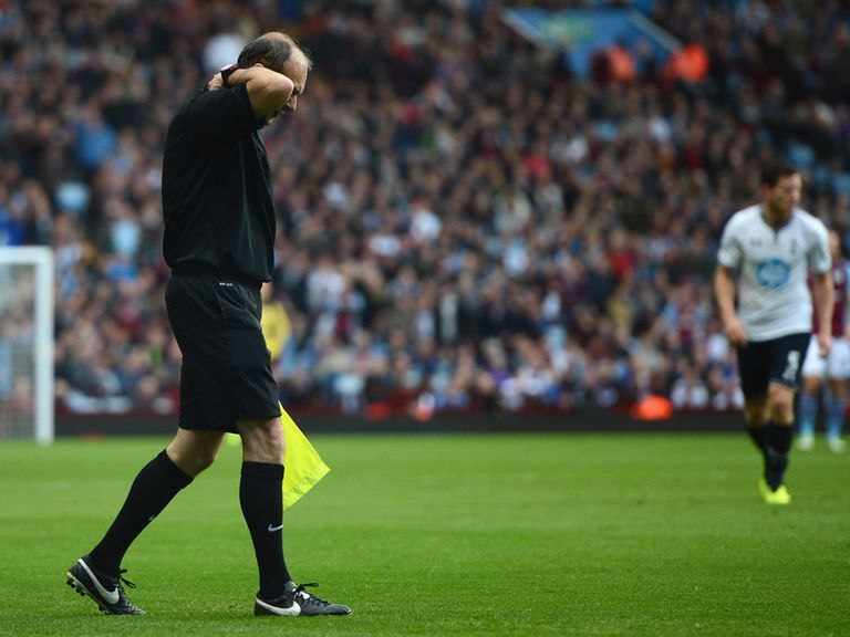 David Bryan was struck after object was thrown from the Spurs section