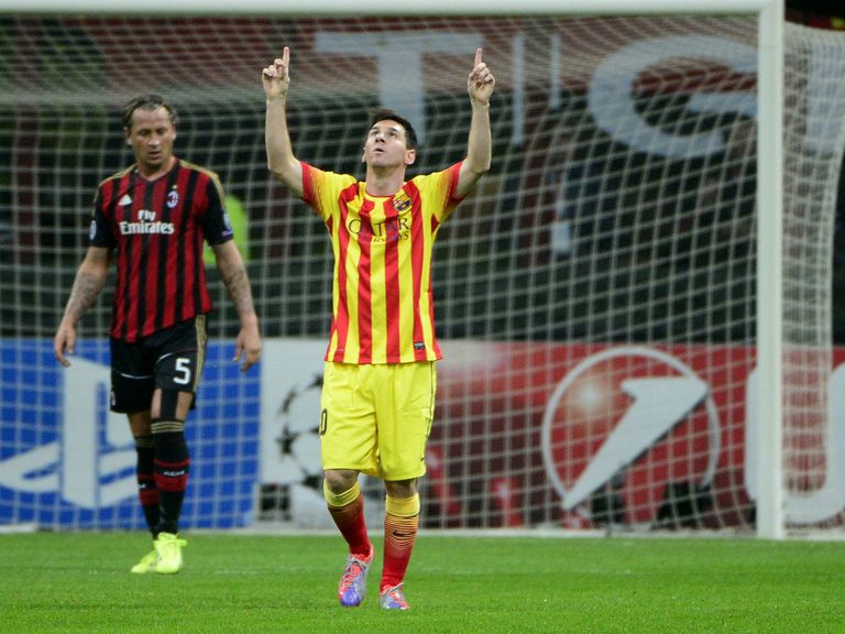 Lionel Messi celebrates his equaliser for Barca