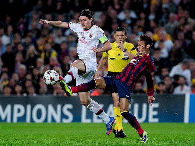 Montolivo and Neymar tangle.