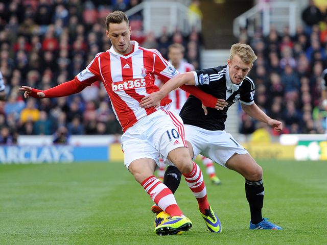 Arnautovic tries to avoid Ward-Prowse