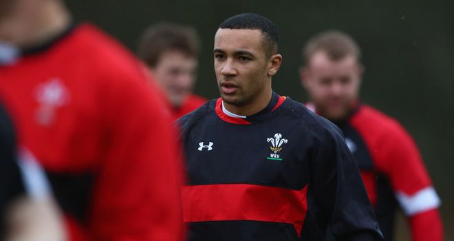 Eli Walker: Suffered hamstring injury in training