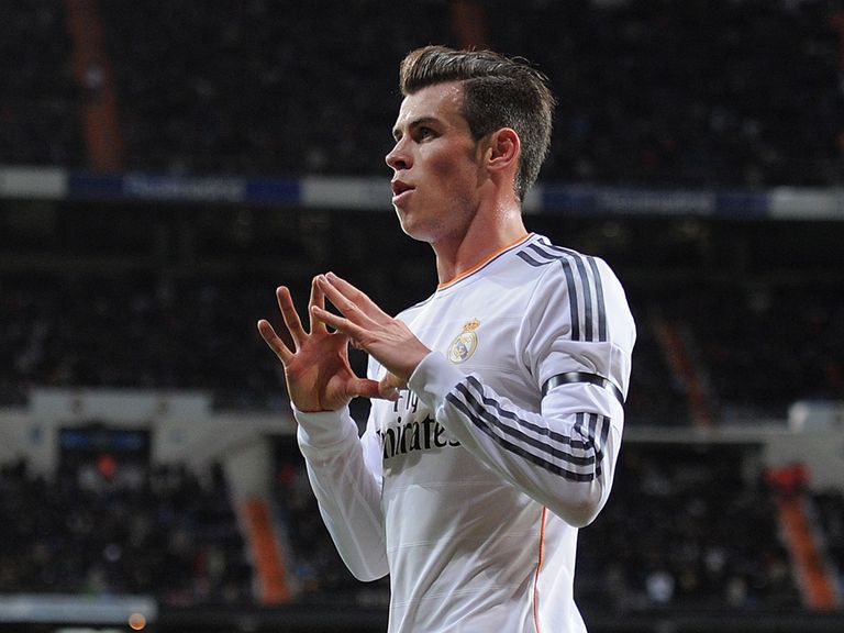 Gareth Bale: Took a knock in training