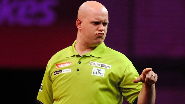 Michael van Gerwen: Easy winner in round one of the PDC World Darts Championship