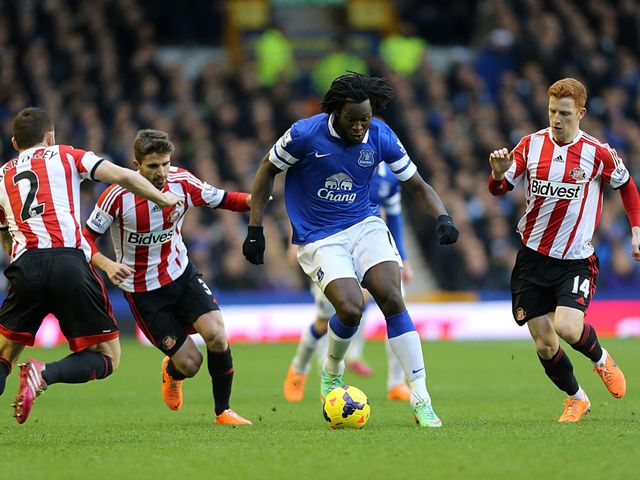 Romelu Lukaku charges forward for Everton