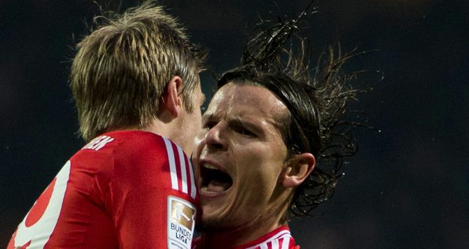 Bayern Munich's Daniel van Buyten celebrates