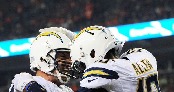Keenan Allen celebrates with Philip Rivers after scoring a second-quarter touchdown