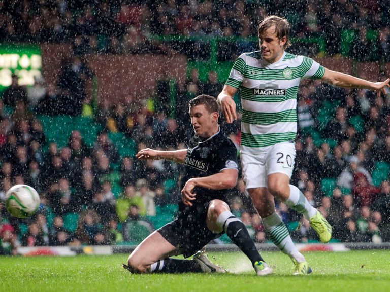 Teemu Pukki scores Celtic's winner against Hibernian.