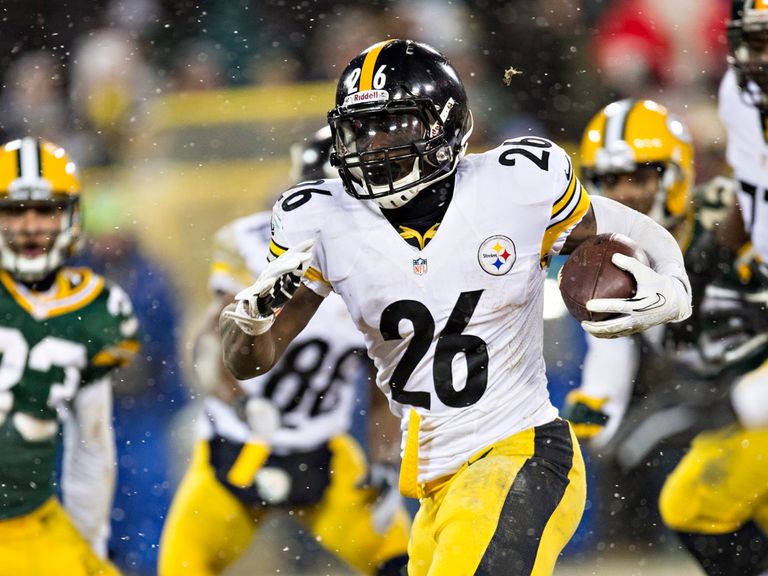 Le'Veon Bell got the crucial score for the Steelers