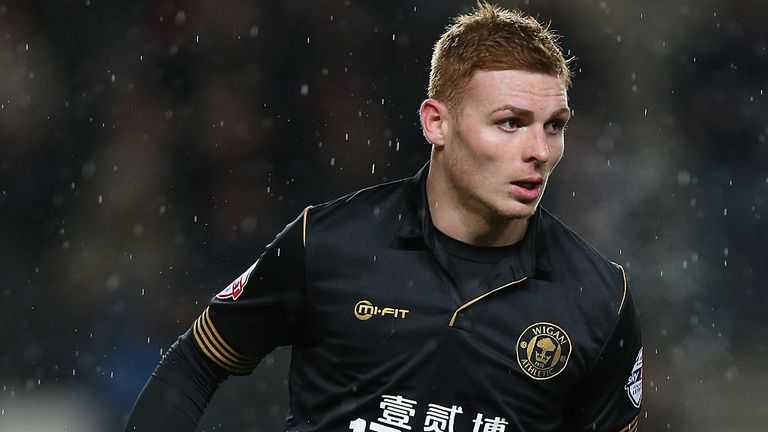 Fraser Fyvie: Loan move to the Greenhous Meadow