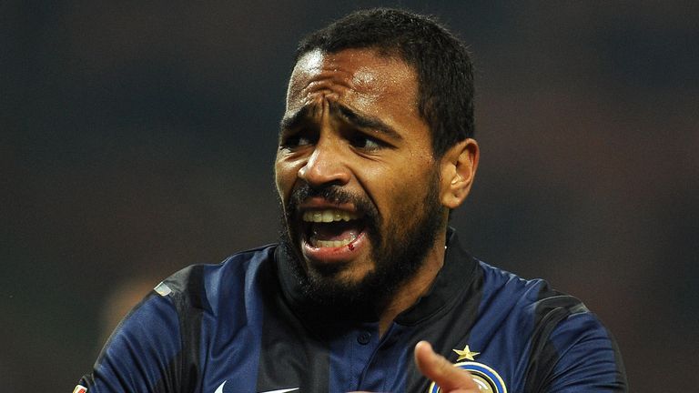 Alvaro Pereira: Joined Sao Paulo on 18-month loan