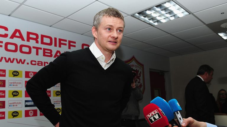 http://e1.365dm.com/14/01/16-9/20/Ole-Gunnar-Solskjaer-Cardiff-press-conference_3060501.jpg?20140102135059