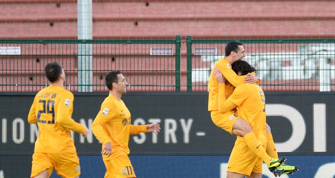 Verona celebrate Luca Toni's opener
