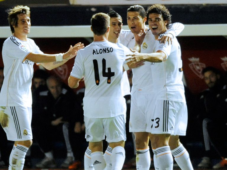 Real Madrid look to put pressure on the top two teams