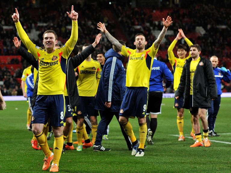 Sunderland celebrate their penalty shootout victory over Manchester United