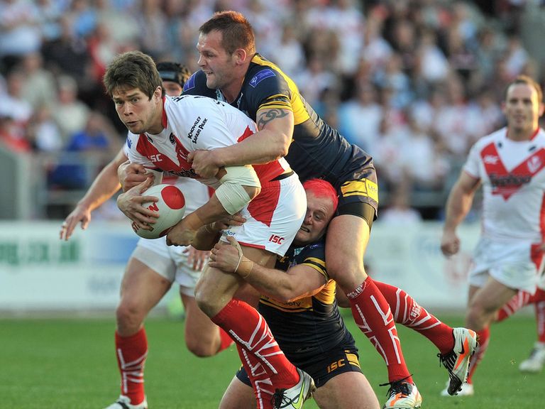 Louie-McCarthy Scarsbrook: Signed new deal with St Helens