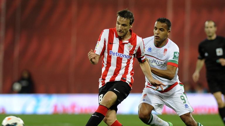 Carlos Gurpegi in action for Bilbao