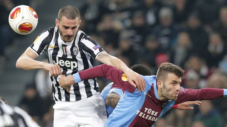 Leonardo Bonucci (l): Juventus defender fights for the ball