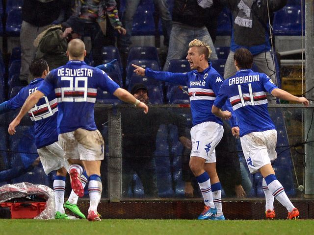 Maxi Lopez celebrates his winning goal