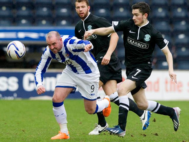 Kris Boyd gets away from Alex Harris