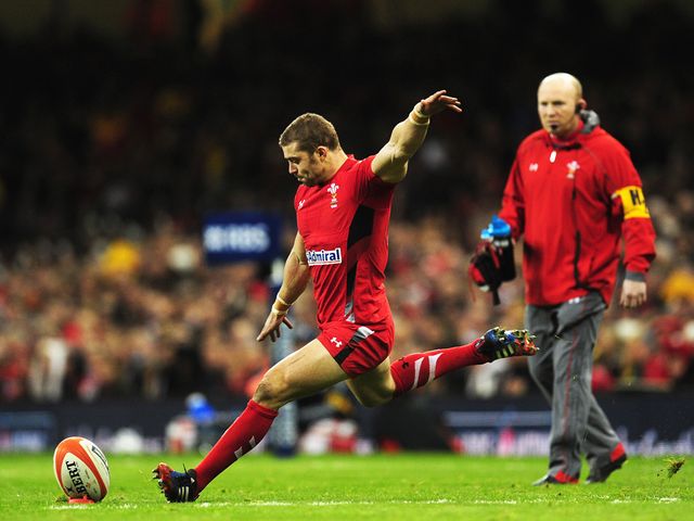 Leigh Halfpenny kicks another conversion