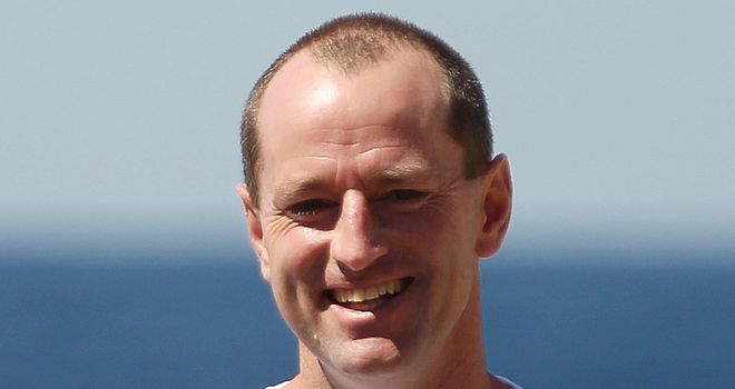 Michael Maguire: New deal keeps him at South Sydney until end of 2017 season