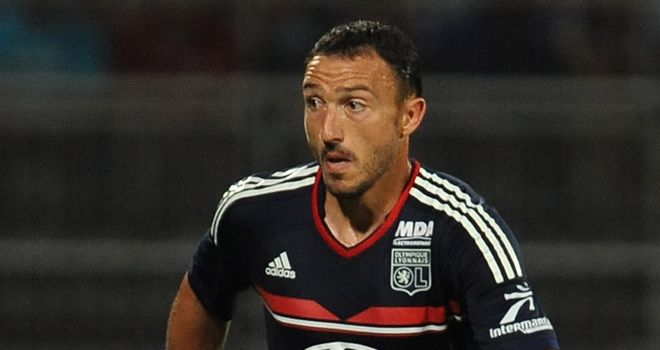 Steed Malbranque: Went close to breaking deadlock for Lyon