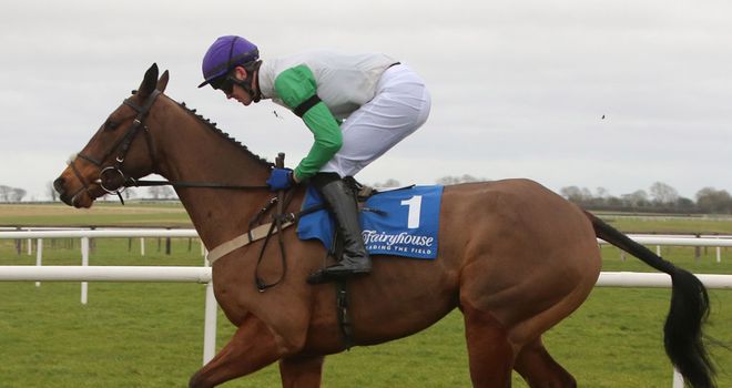 Tammys Hill in action under Robbie McNamara