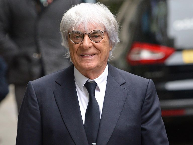 Ecclestone: 'Everybody is complaining'