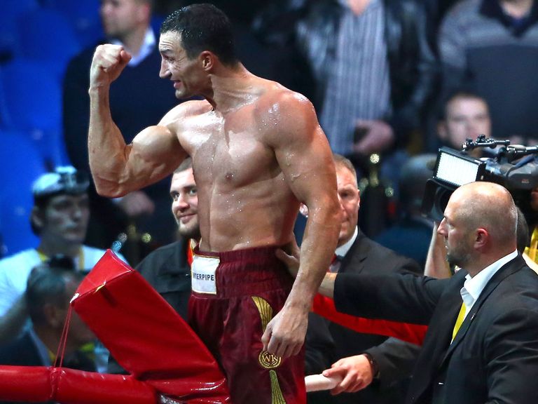 Wladimir Klitschko knocked out Alex Leapai in the fifth round