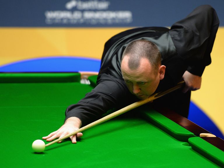 Mark Williams: Faces world No 1 Neil Robertson