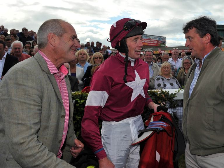 Tony Martin (l): Trains Bog Warrior