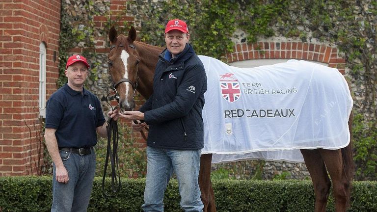 Ed Dunlop's Red Cadeaux returns at Newbury