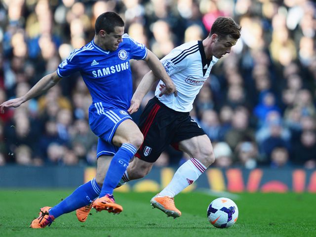 Scott Parker holds off Cesar Azpilicueta