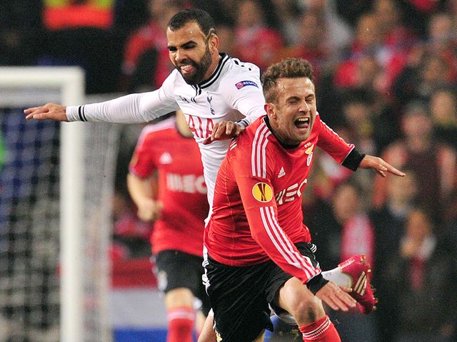 Sandro vies with Benfica's Miralem Sulejmani