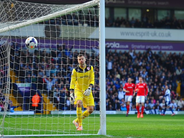 David Marshall is lobbed by Morgan Amalfitano's stunning effort