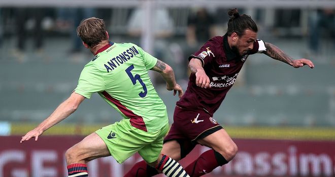 Paulinho gets away from Mikael Antonsson