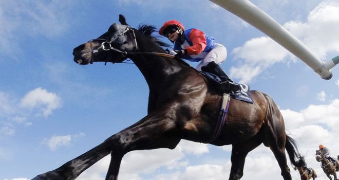All-weather action at Lingfield